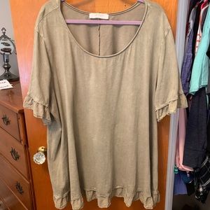 3x Alter’d State Scoop Neck Flowy Tee